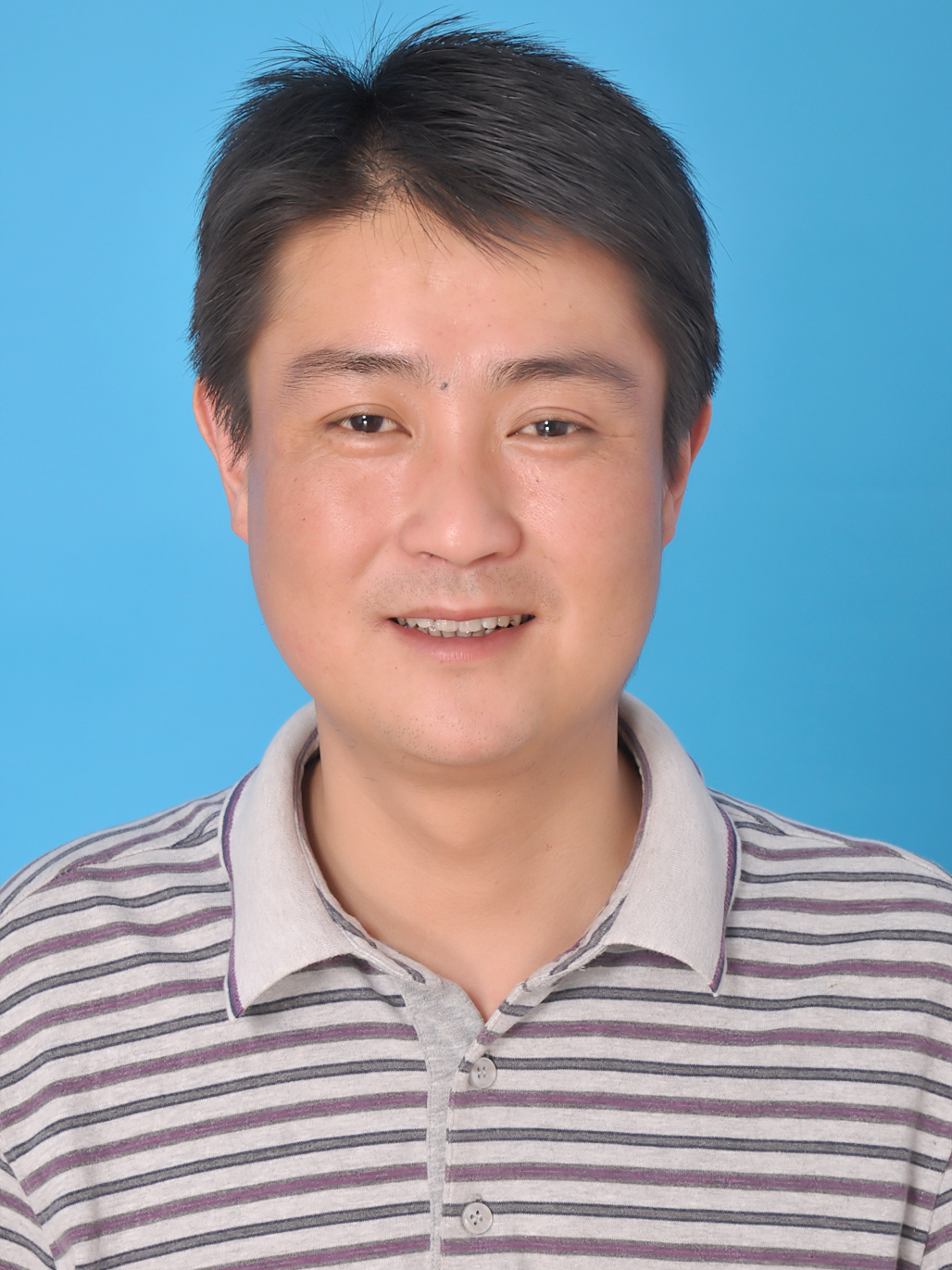  p>韦义宏,男,汉族,1973年8月出生,现任舒城县山七镇党委书记. /p>