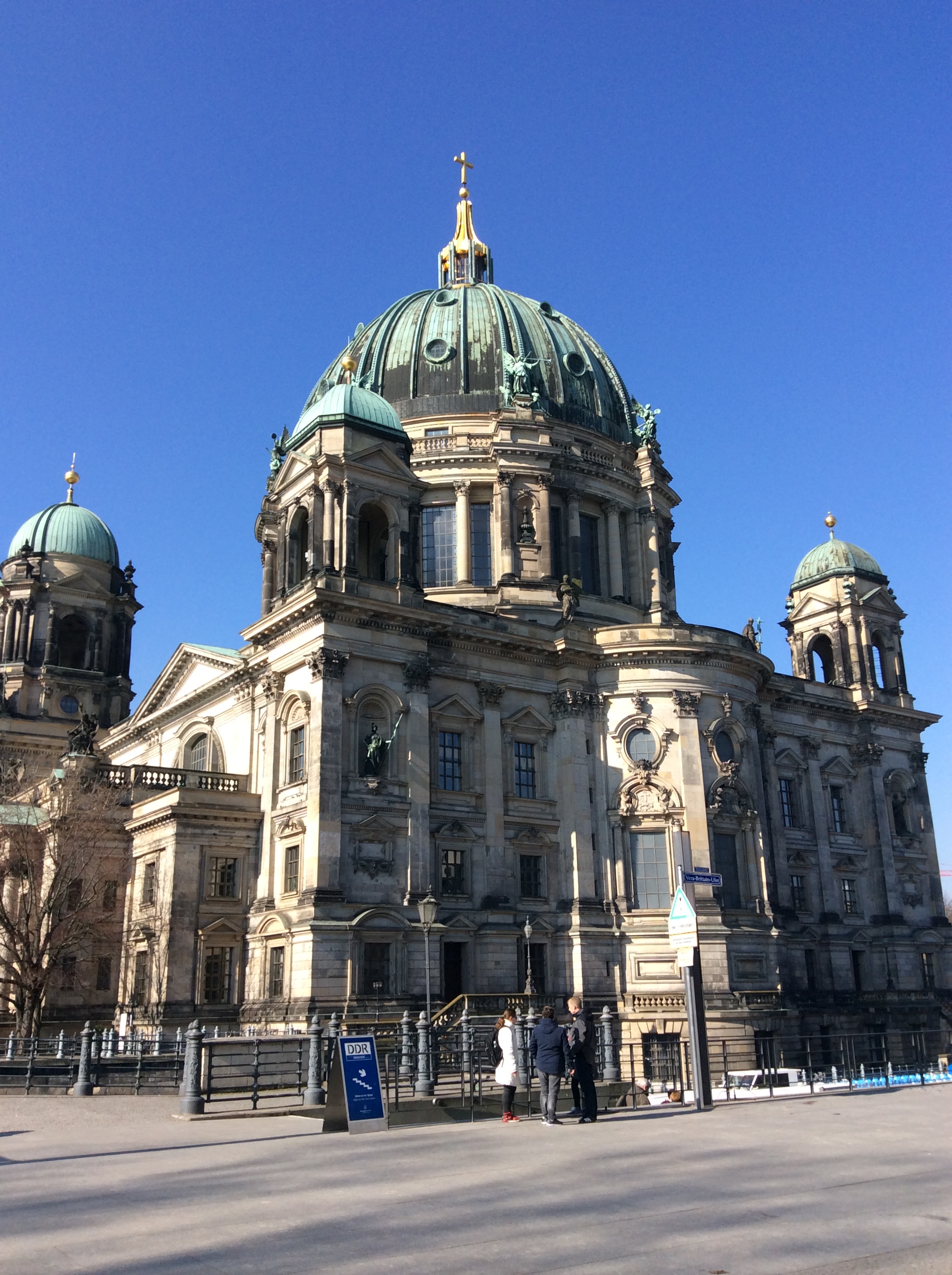 柏林 /a>大教堂(berliner dom)建造于1894年~1905年,位于德国柏林市 a