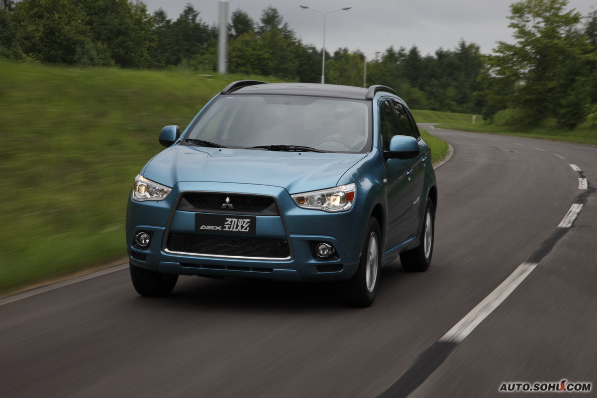 data-lemmaid="11001117">三菱汽车 /a>生产的一款 a>城市suv /a>(也