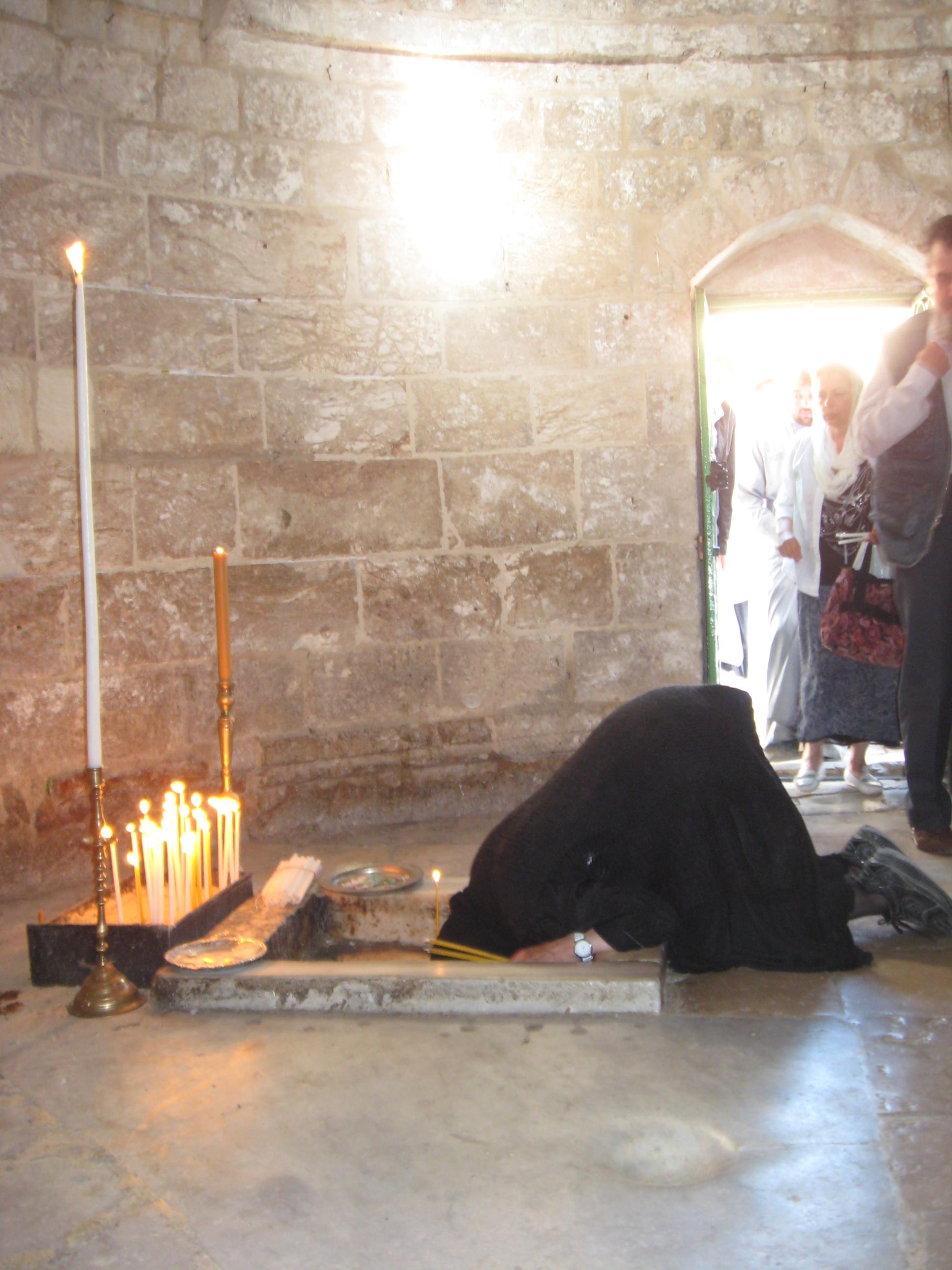  p>耶稣升天节亦称"耶稣升天瞻礼","主升天节".