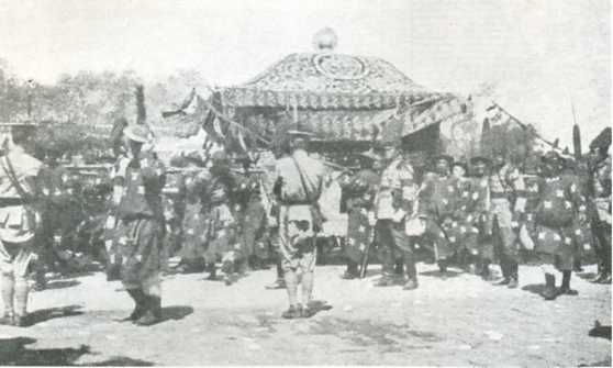  p>1916年6月6日 (农历五月初六),北洋军阀头子袁世凯病死. /p>