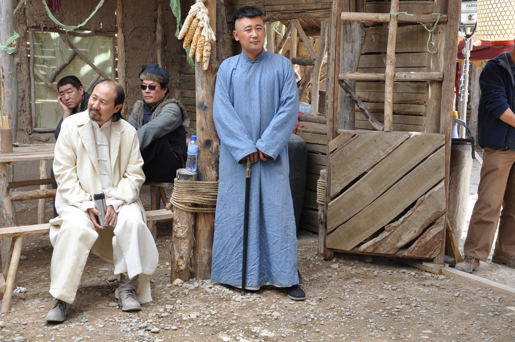  p>《双城计中计》是由导演 a target="_blank" href="/item/潘安子