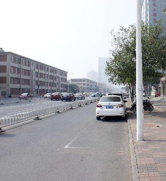  p>鞍山西道是 a href="#" data-lemmaid="8403215">天津市南开区 /a>