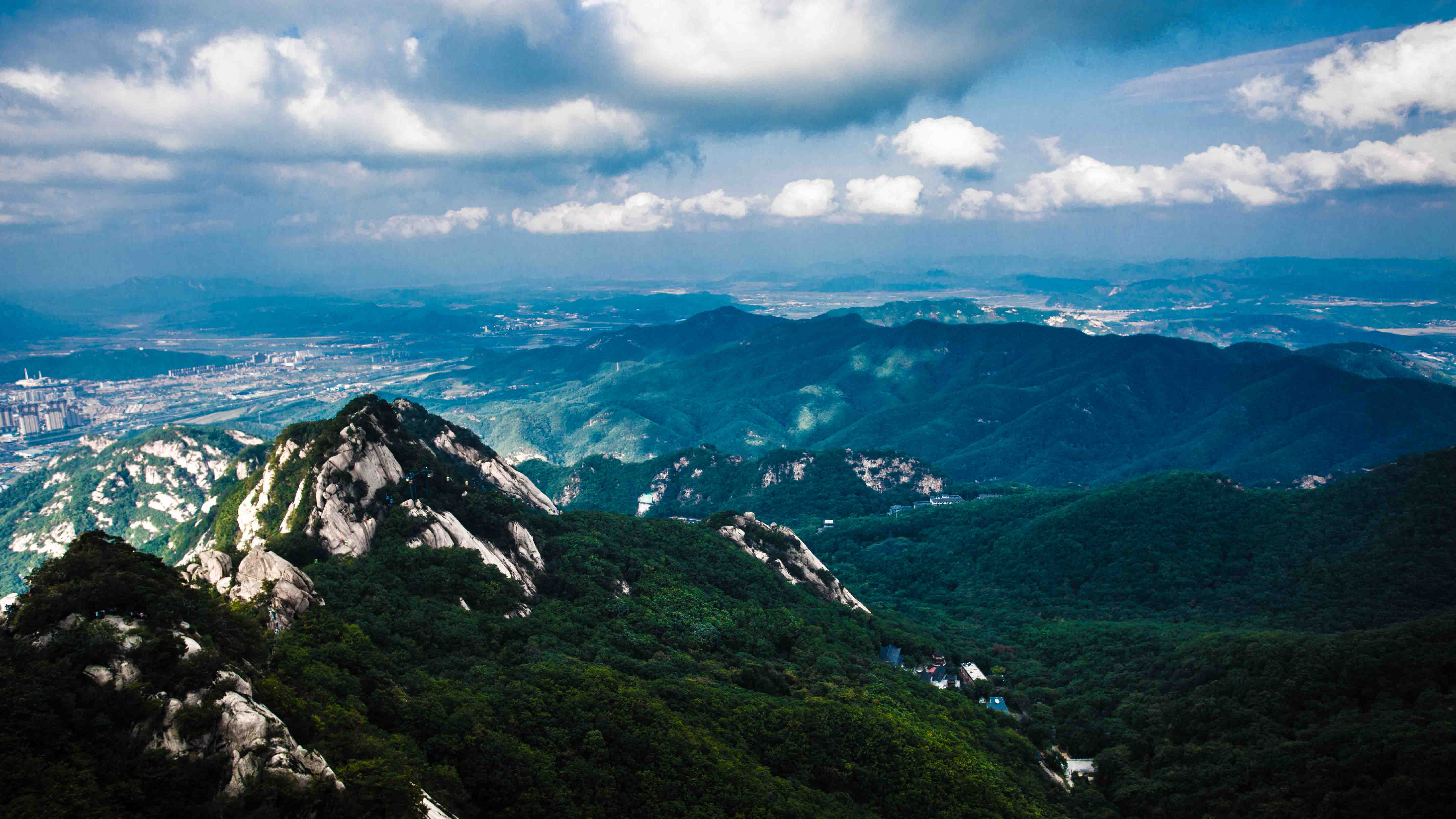  p>凤凰山,即山东省沂源县凤凰山,凤凰,古称玉泉山(见临朐旧志)海拔近