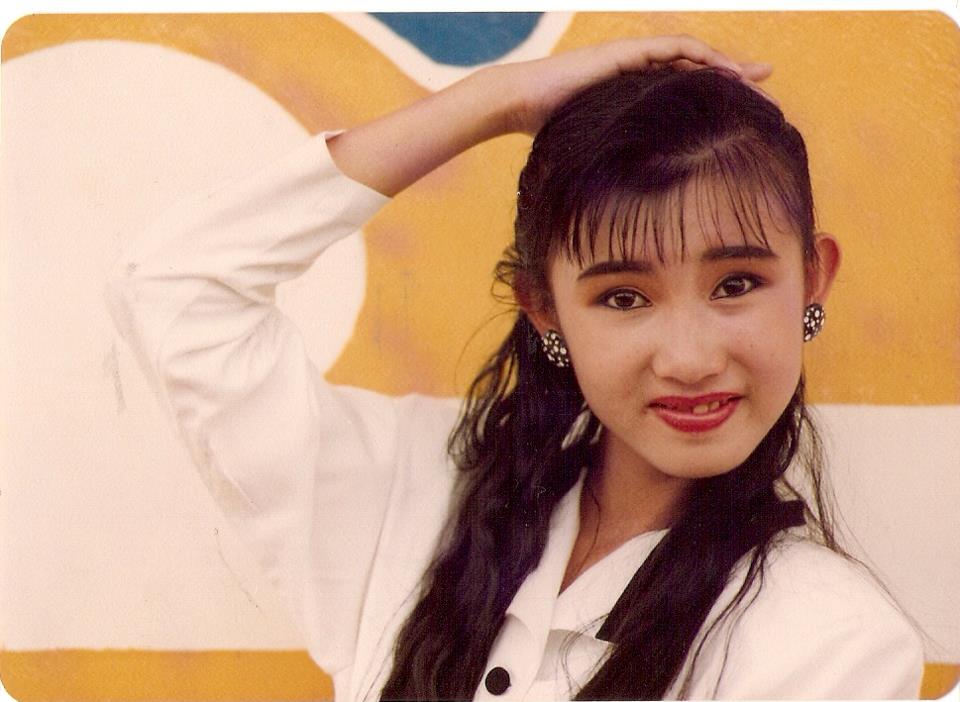  p>吴泓君,高山族女歌唱家,马来西亚十大歌星,最畅销女歌星.