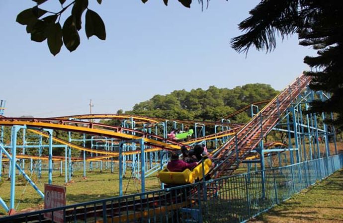  p>泉林山庄坐落于 a target="_blank" href="/item/中山市/214338"