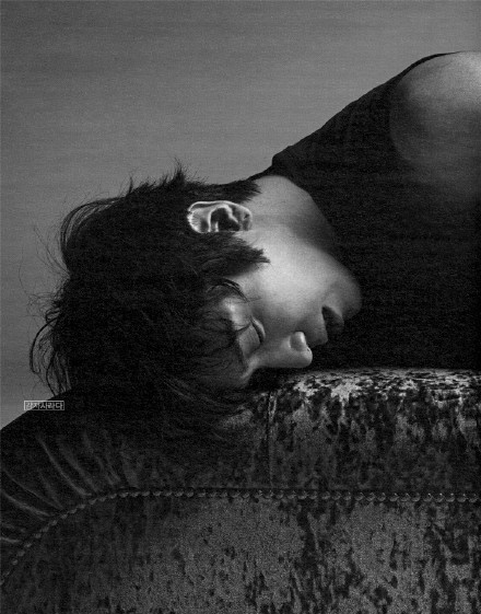  p>郑容和(jung yong hwa),1989年6月22日出生于韩国首尔,后随父母