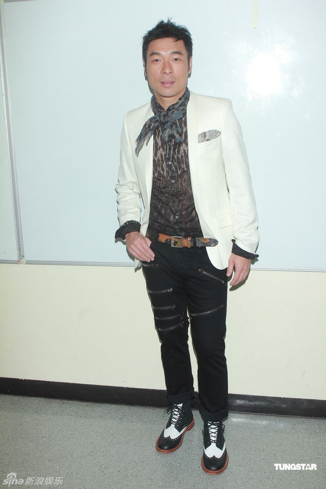  p>许志安,1967年8月12日生于香港,祖籍广东省广州市番禺区,中国香港