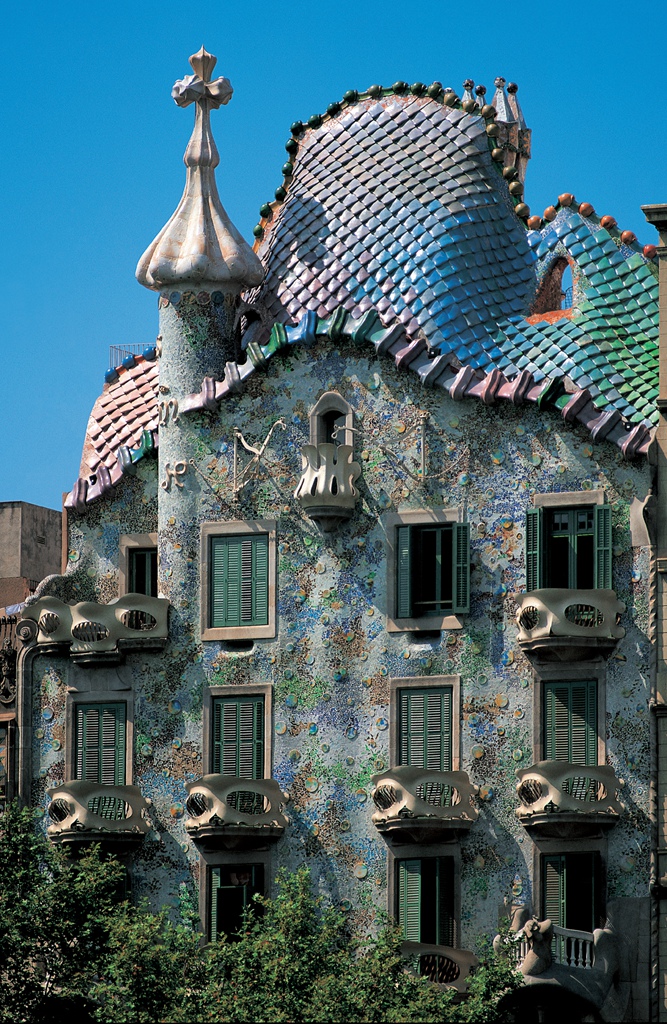  p>巴特罗之家(casa batlló,1904—1906)由西班牙建筑师 a target="