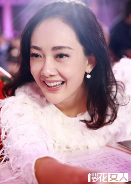  p>牛莉,1973年5月1日出生于北京市一个普通军人家庭,毕业于解放军