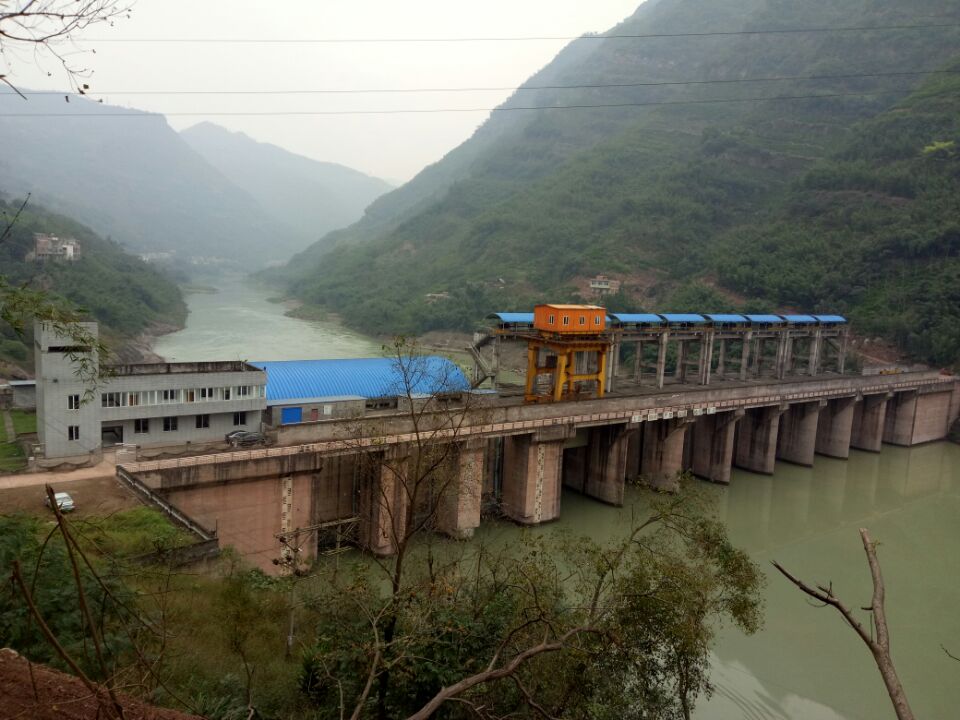  p>两碗镇位于水富市东南部,东临横江与双龙镇隔河相望,南接盐津县