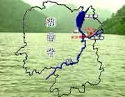  p>浏阳河又名浏渭河,位于 a target="_blank" href="/item/湖南省
