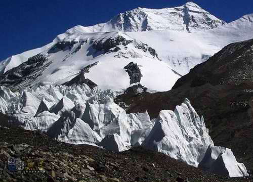  p>桑丹康桑雪山是西藏二十五座最高的山峰之一,位于 a target="