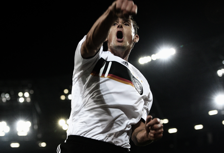 target="_blank" href="/item/克洛泽">克洛泽 /a>在2002fifa韩日 a