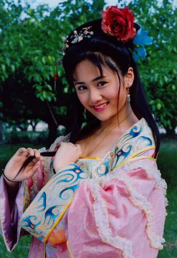 大汉巾帼
