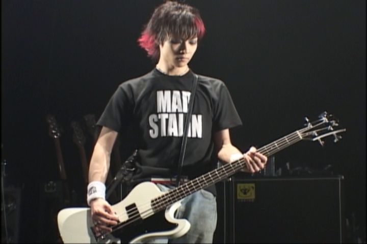 ld4n21">toshiya,原名:hara toshimasa,日本乐队dir en grey的贝司手
