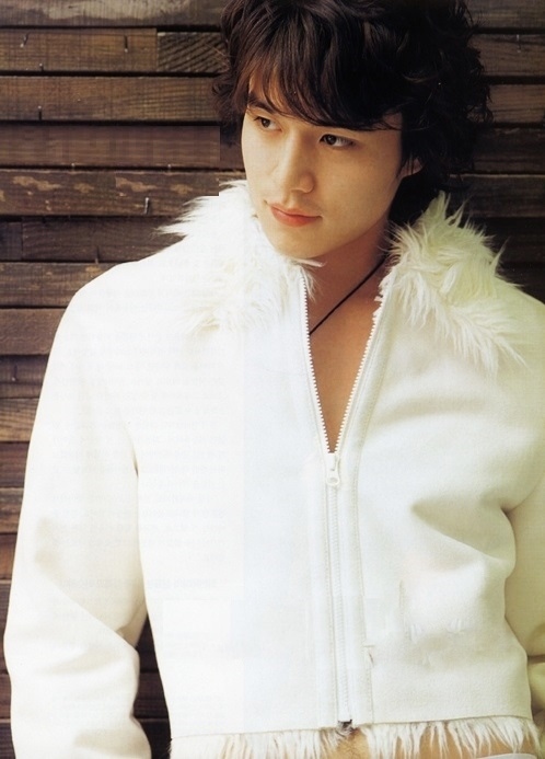  p>李栋旭(lee dong wook),1981年11月6日出生韩国首尔,韩国男演员