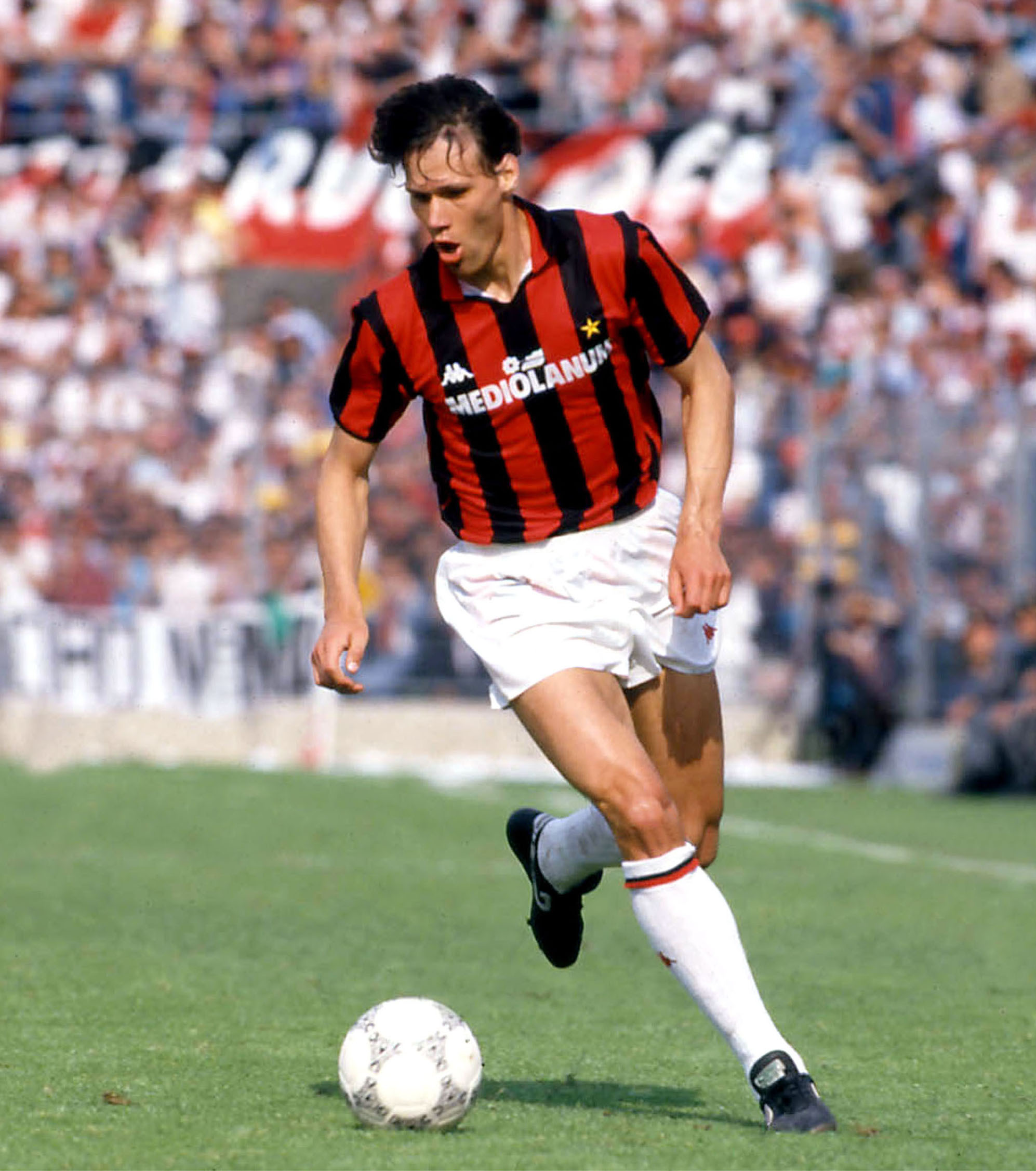  p>马尔科·范巴斯滕(marco van basten),1964年10月31日出生于荷兰 a