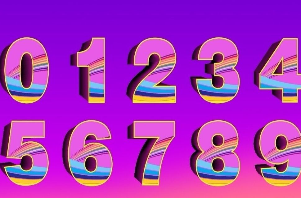  p>阿拉伯数字由0,1,2,3,4,5,6,7,8,9共10个计数符号组成,阿拉伯数字