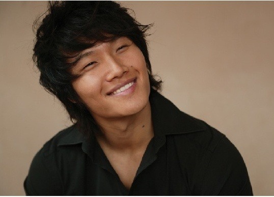  p>金钟国(          ,kim jong kook),1976年4月25日出生于韩国京畿