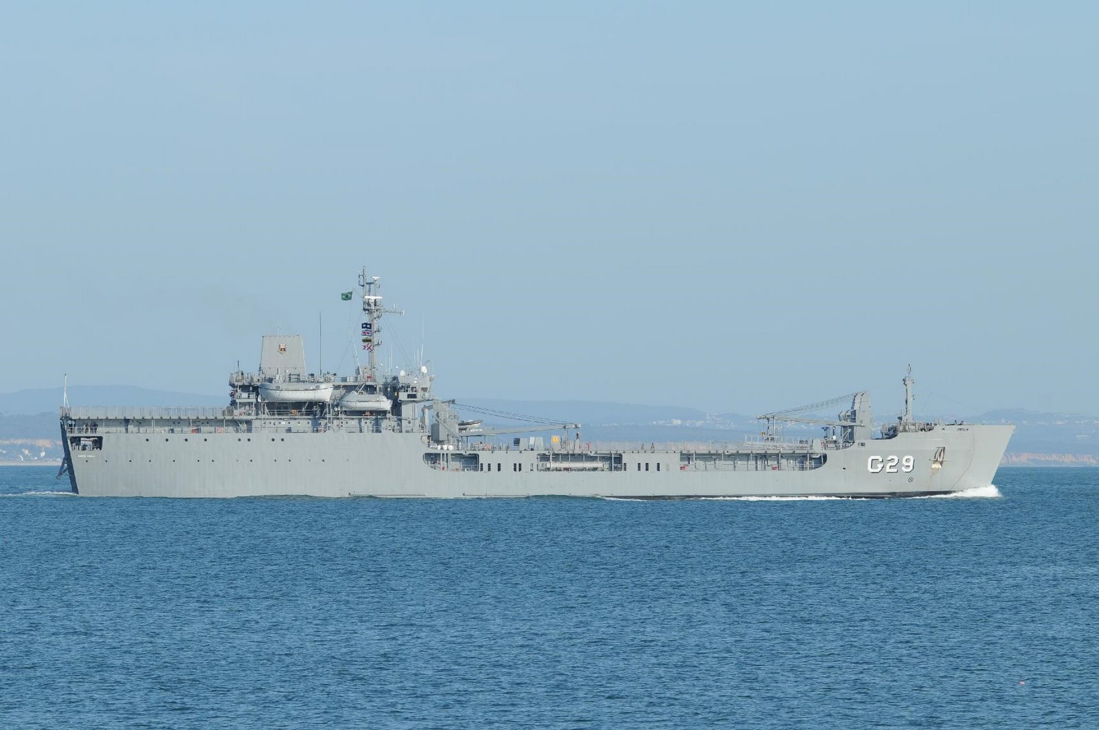 "加西亚德阿维拉"号两栖登陆舰