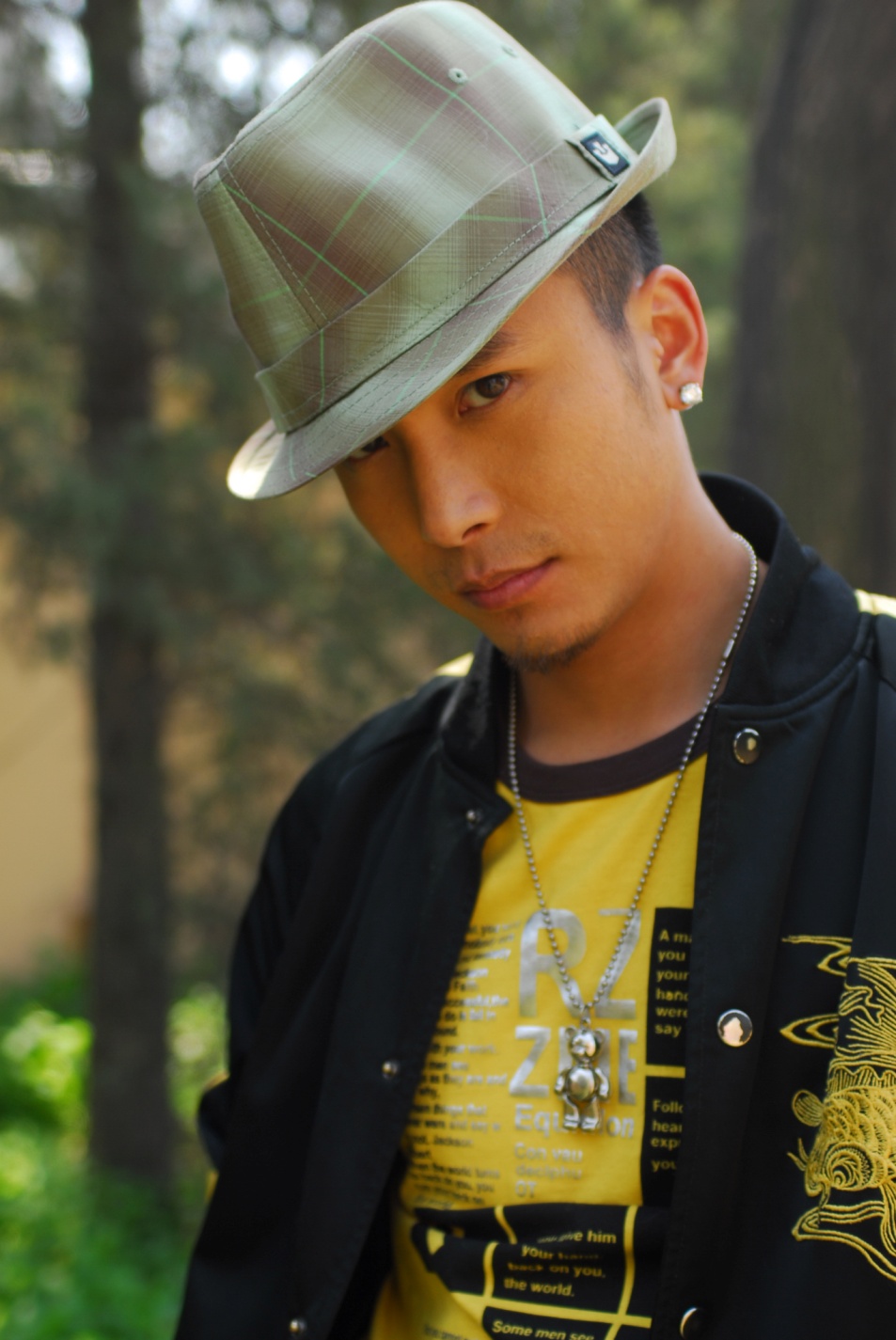  p data-id="gnwkzj63oc">李岩,中国内地新生代男演员,实力小生. /p>