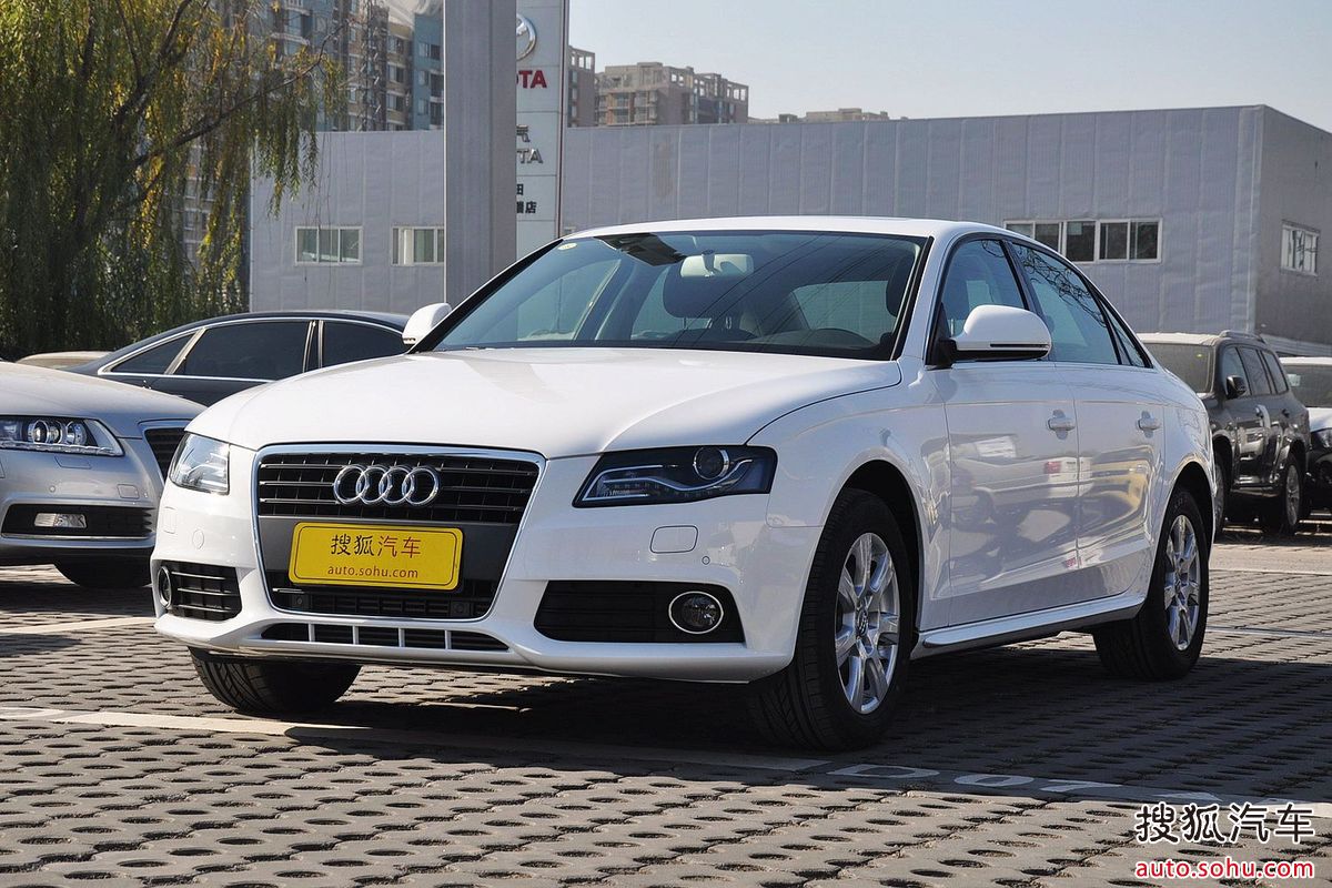 2008年11月16日正式发布的一款车型,全新奥迪a4l采用了全新的外观和