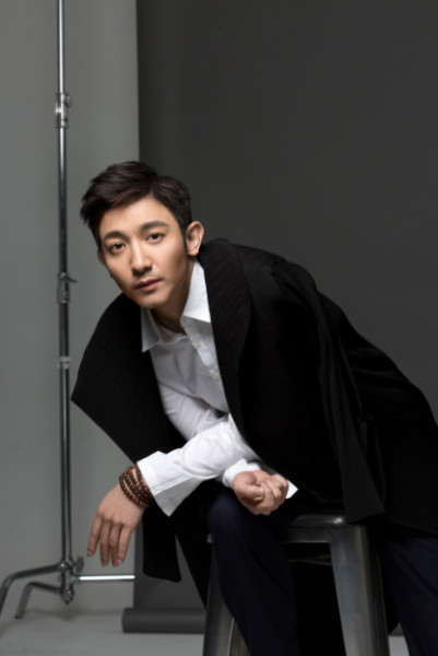  p data-id="gnbqf4egrw">邓飞,4月17日出生于中国,中国内地男演员