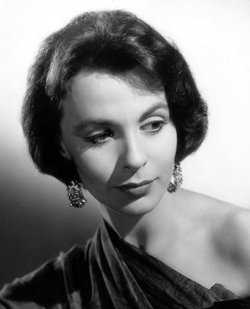 克莱尔·布鲁姆