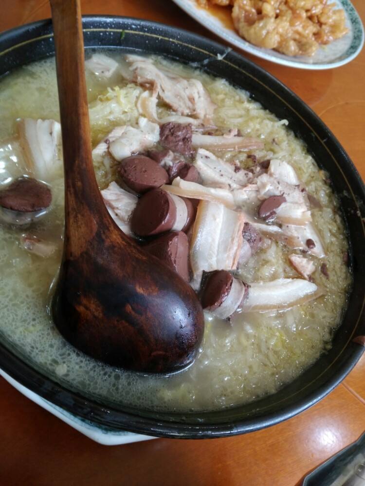  p data-id="gnwnphp02e">杀猪菜,原本是东北农村每年接近年关 a