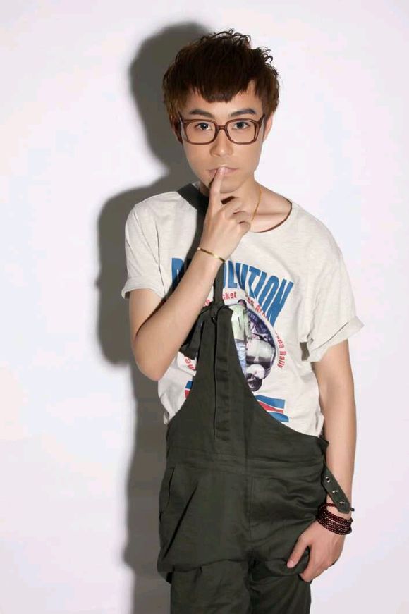  p data-id="gnbk7asiep">齐晨,原名韩奇晨,1月13日出生于黑龙江省