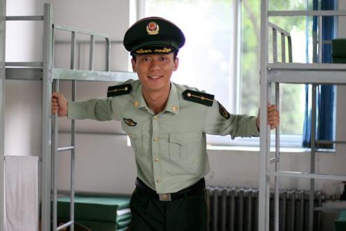  p>李晨,1978年11月24日出生于北京市,中国内地影视男演员,导演,监制