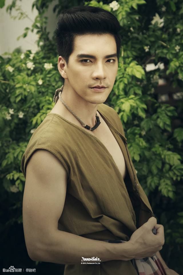 由 a target="_blank" href="/item/翁莎功·波拉玛塔功/19373028"