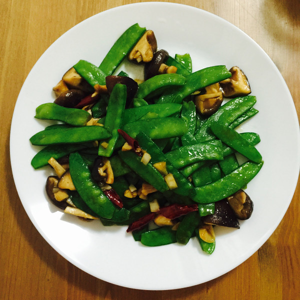 香菇炒荷兰豆