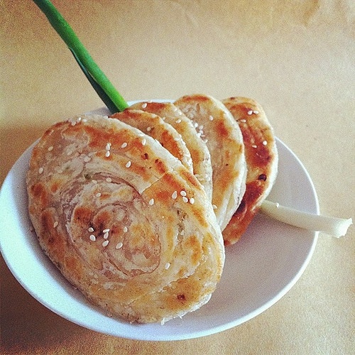  p>酥油饼,亦称吴山酥油饼.