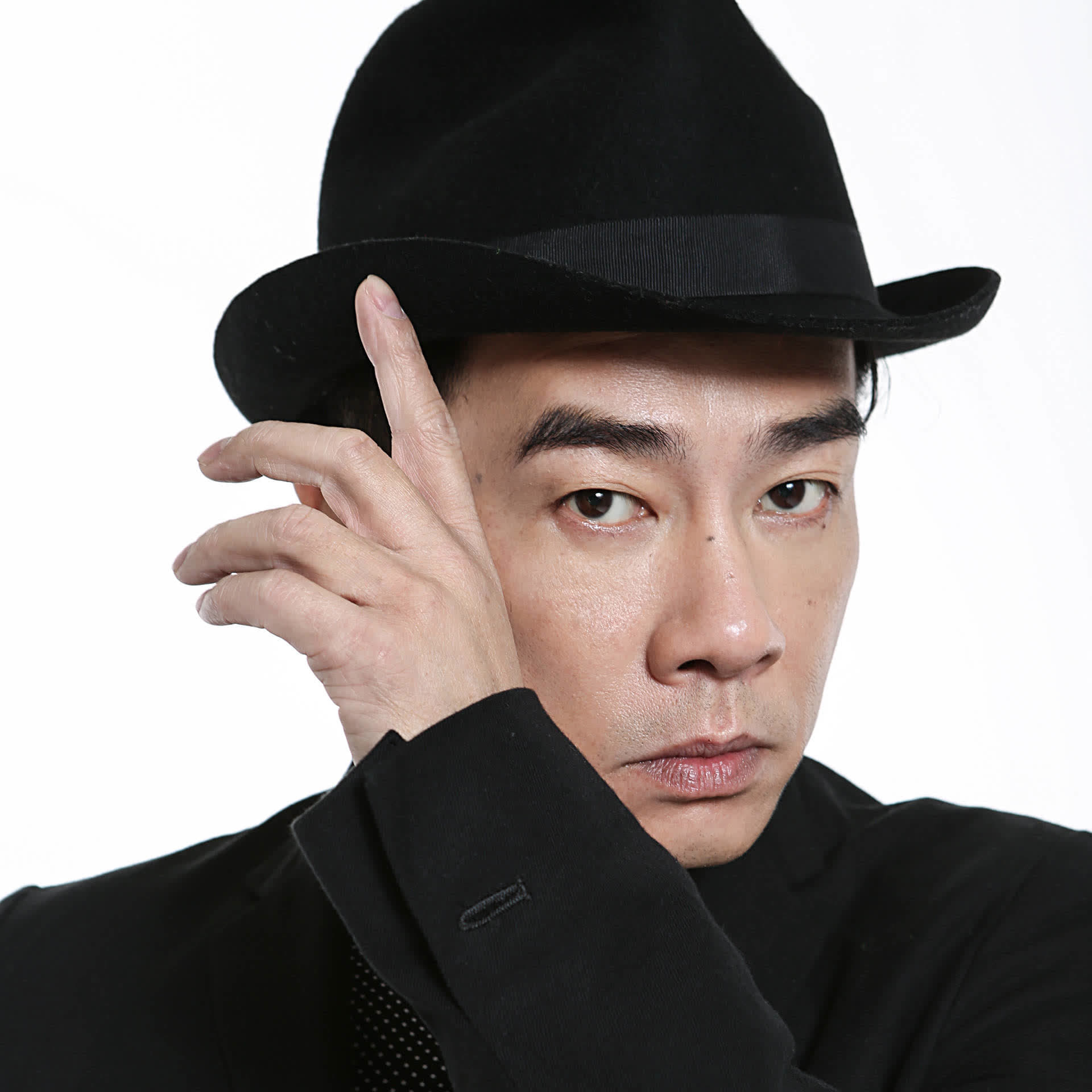  p>《乱世巨星》是 a target="_blank" href="/item/陈小春/7001"