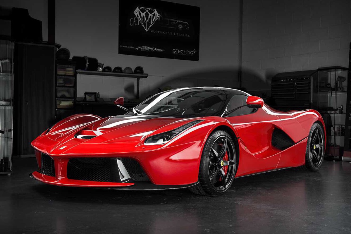 法拉利 laferrari