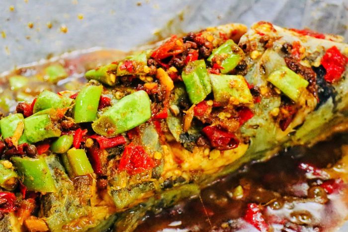 泰式香蒜纸包鱼