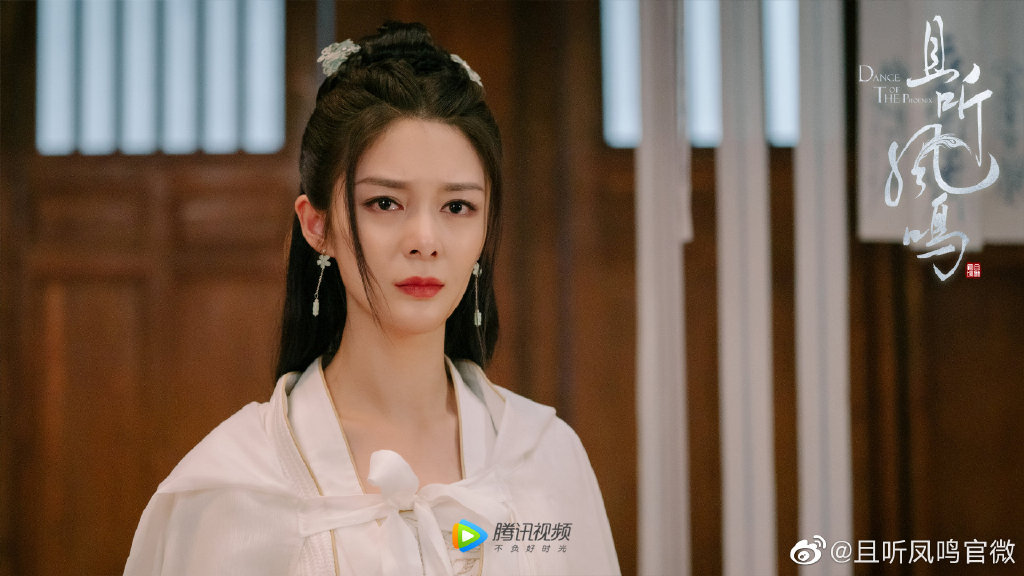 >左青鸾是小说《 a target="_blank" href="/item/神医凰后/23772630"