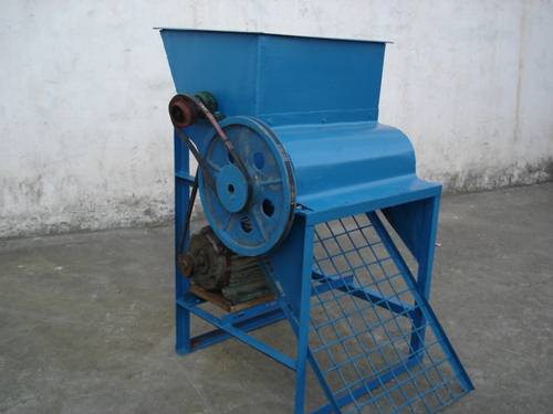  p>板栗去壳机解决了传统手工剥壳时沉重的劳动强度和生产效率低下的