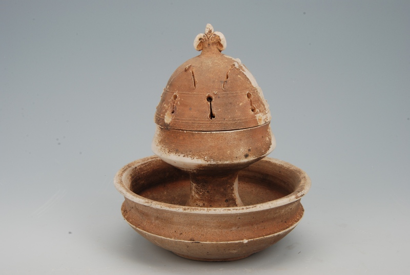 东汉青黄釉陶薰炉