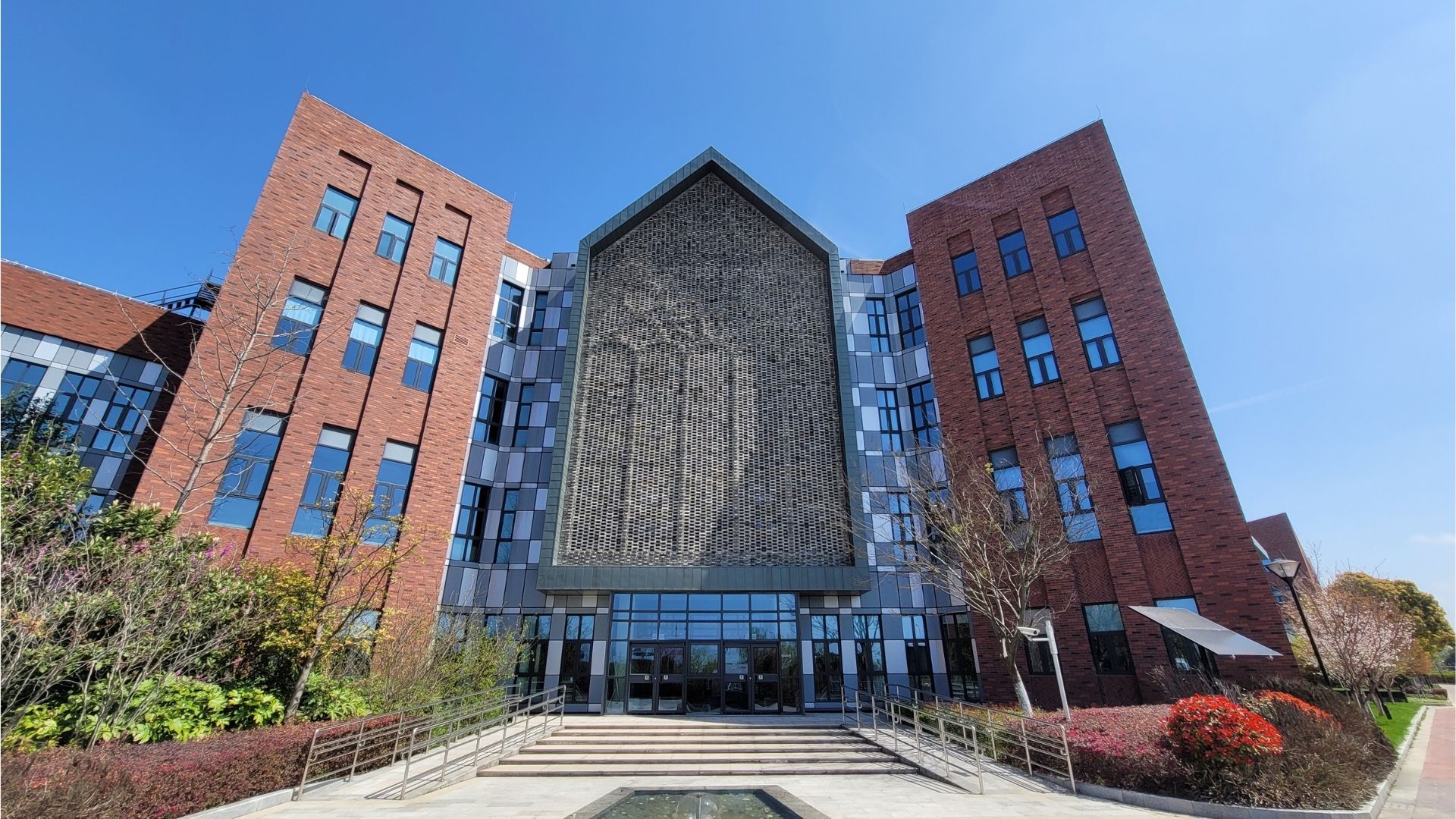 上海德威外籍人员子女学校(浦西)