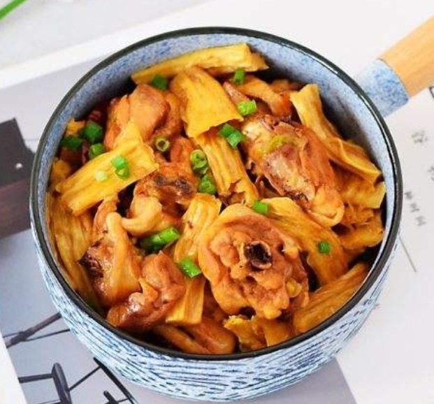 美味腐竹焖鸡