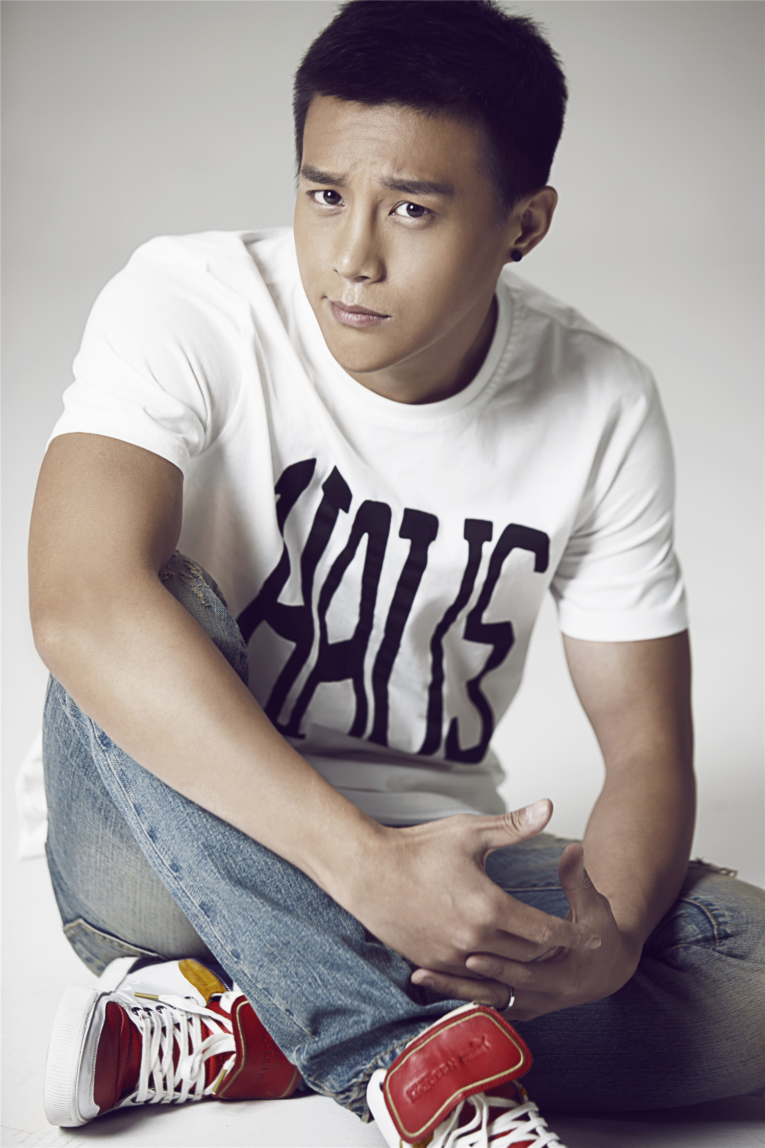 young),原名王柯达,出生于山西省太原市,中国内地影视男演员,毕业于 a