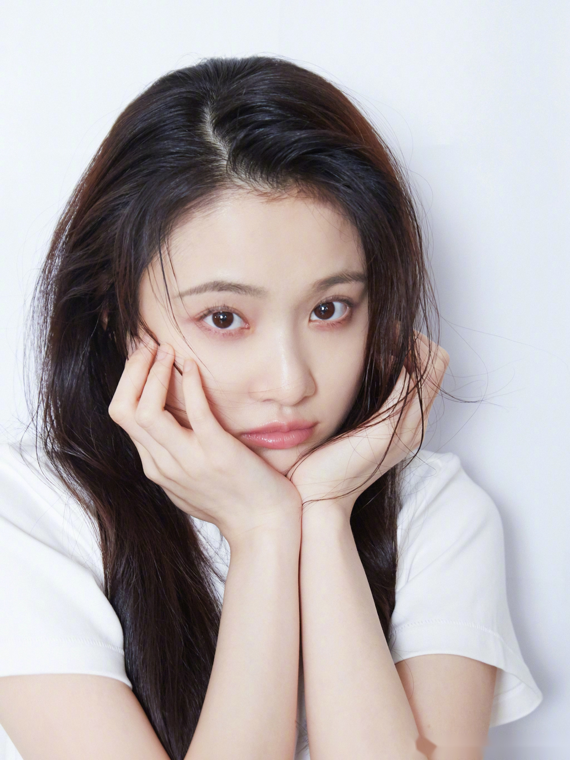  p>张慧雯,1993年9月13日出生于江西省鹰潭市,中国内地影视女演员