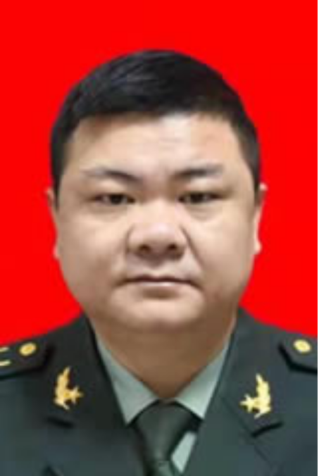 男,汉族,1979年11月出生,现任江西省分宜县委常委,人武部政委