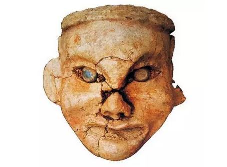 红山女神（牛河梁遗址出土）