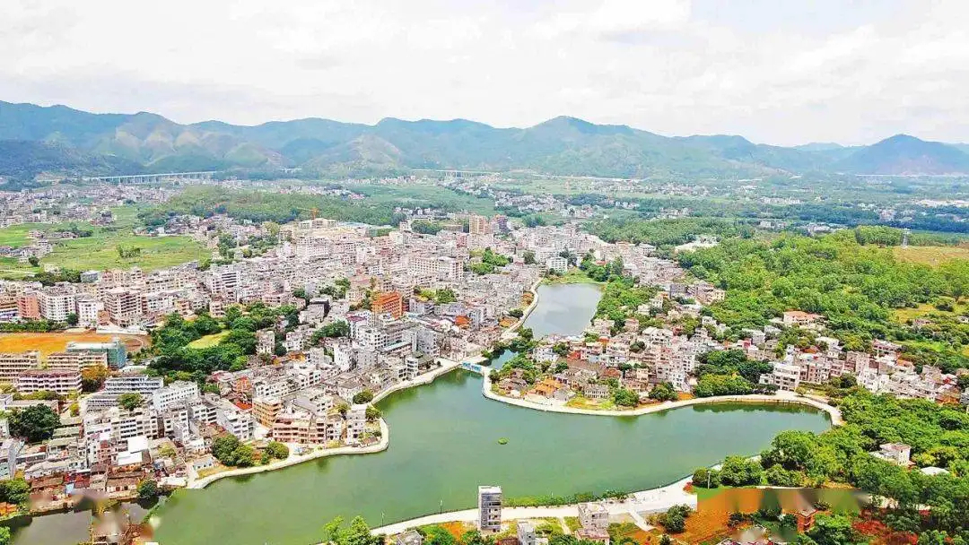 广西罗定,广东罗定_大山谷图库