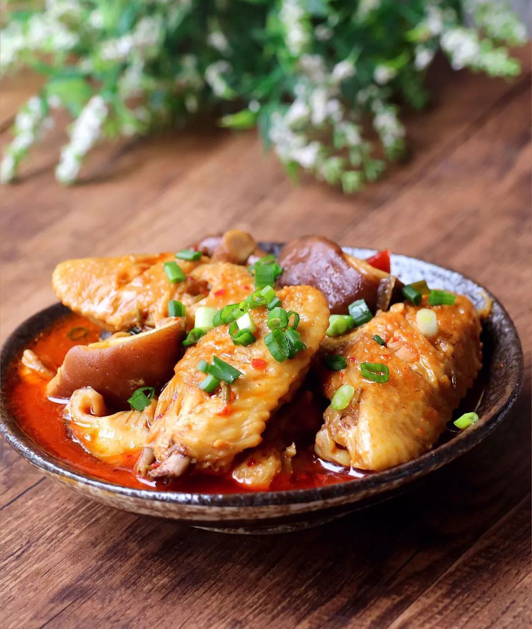 木耳香菇烧鸡翅