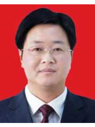 薄学斌